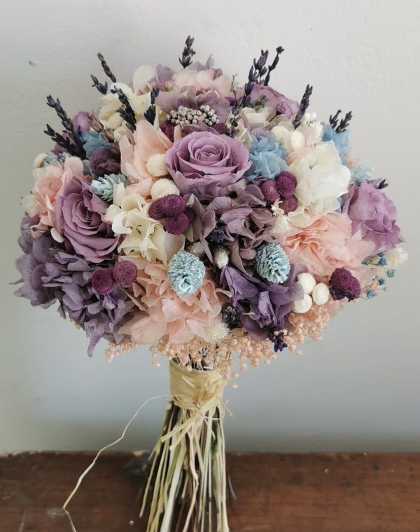 Ramo de rosas moradas - Imagen 7