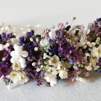 Tocado de paniculata morado y blanco