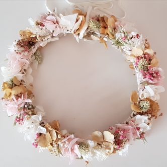 Corona rosa y beige